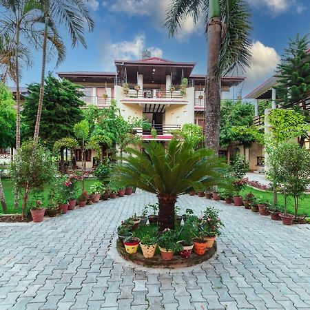 Royal Tiger Luxury Resort 4 Star Саураха Экстерьер фото