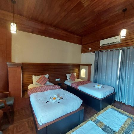 Royal Tiger Luxury Resort 4 Star Саураха Экстерьер фото