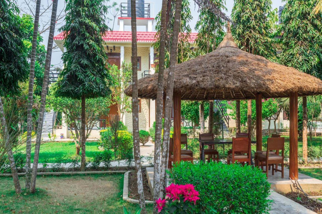 Royal Tiger Luxury Resort 4 Star Саураха Экстерьер фото